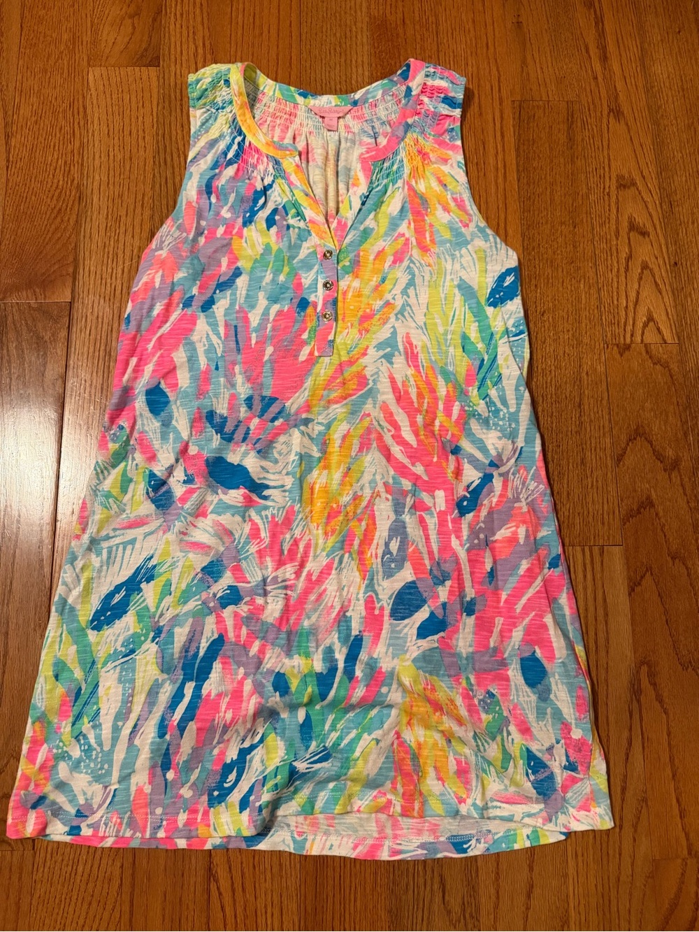 Women’s Lilly size medium dress or coverup.